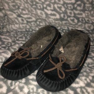 Black Ugg Moccasins Size 8